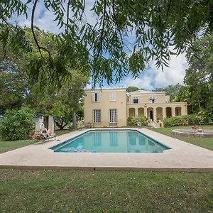 3* Guest house Colleton Great House